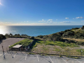 Cheerful 2 bedroom sea view house